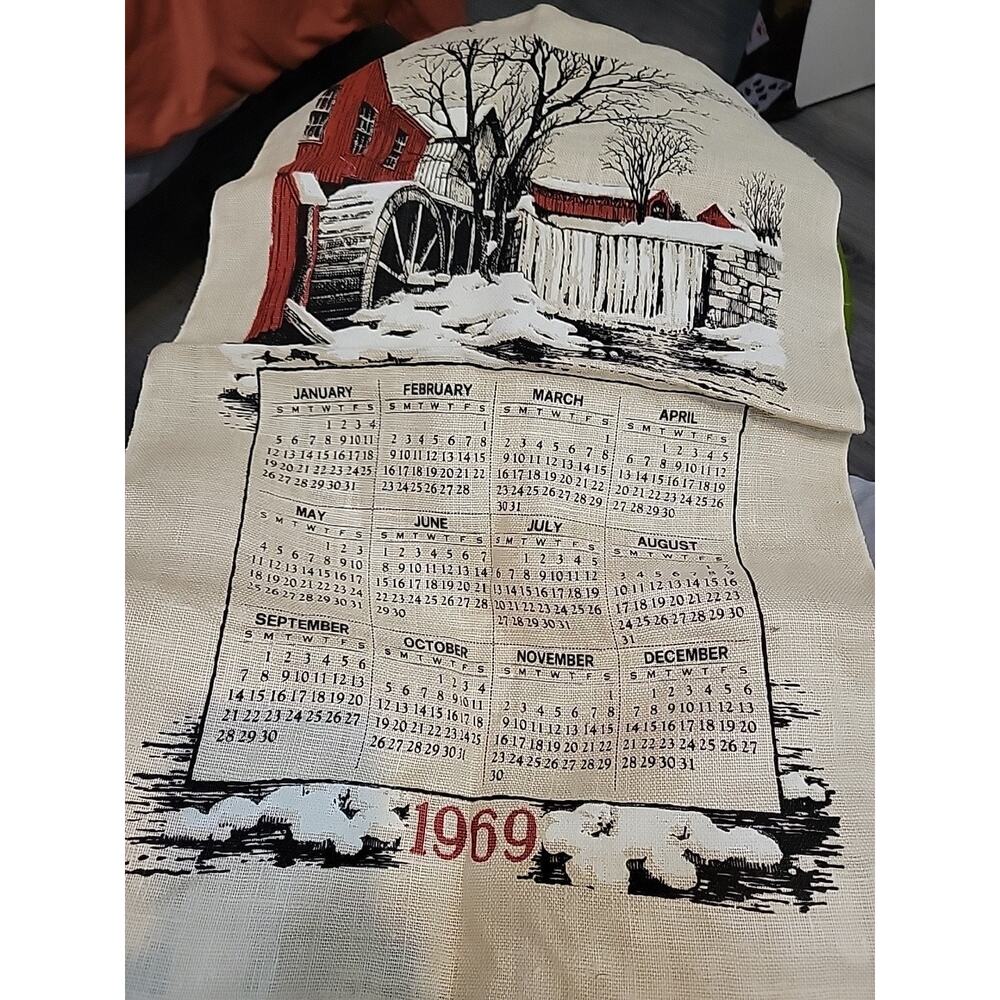 Vintage Calendar Kitchen Tea Towel 1969 Red Barn in Winter Snow Linen